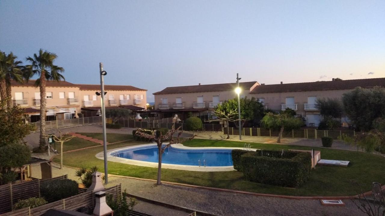 Fantastica Casa Con Piscina Y Playa ,Torredembarra-Tarragona Villa Pobla de Montornes Bagian luar foto